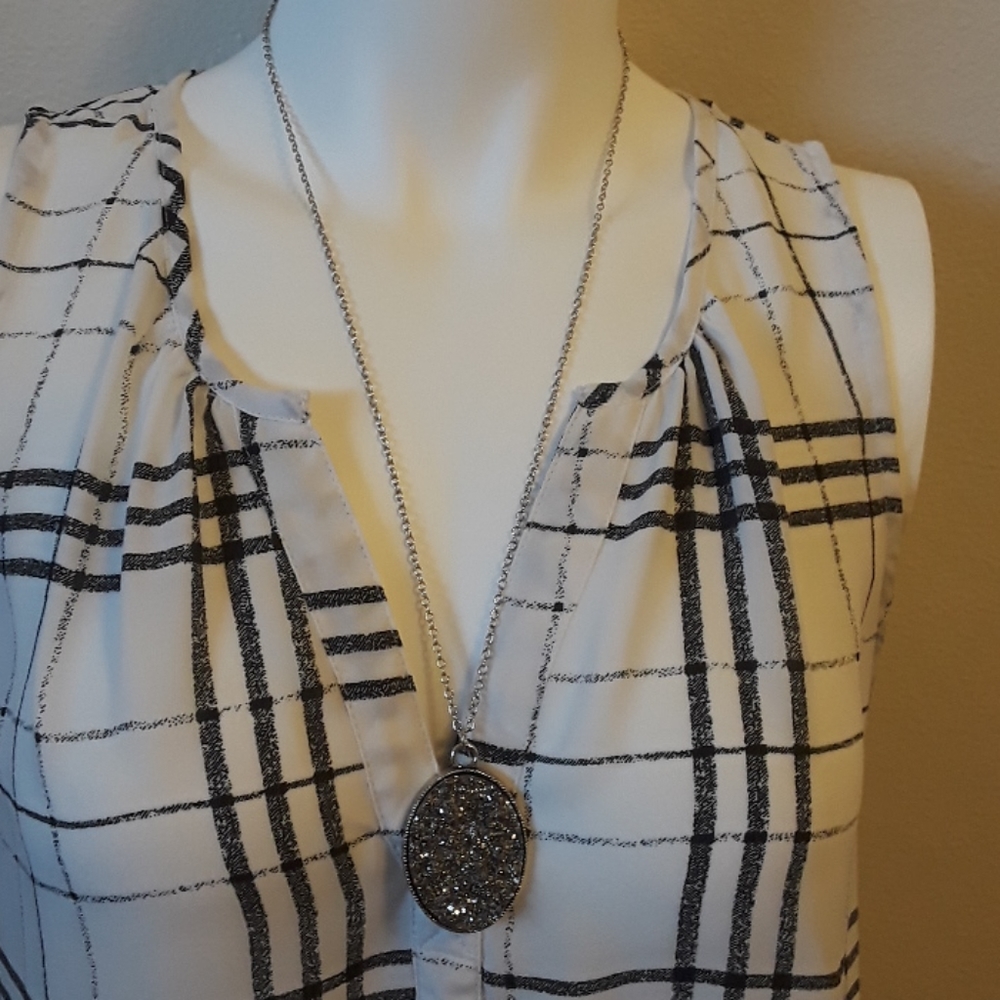 Pendent necklace
